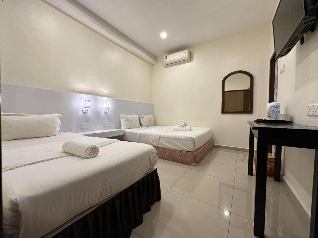 Sun Sega Hotel Perai Exterior photo